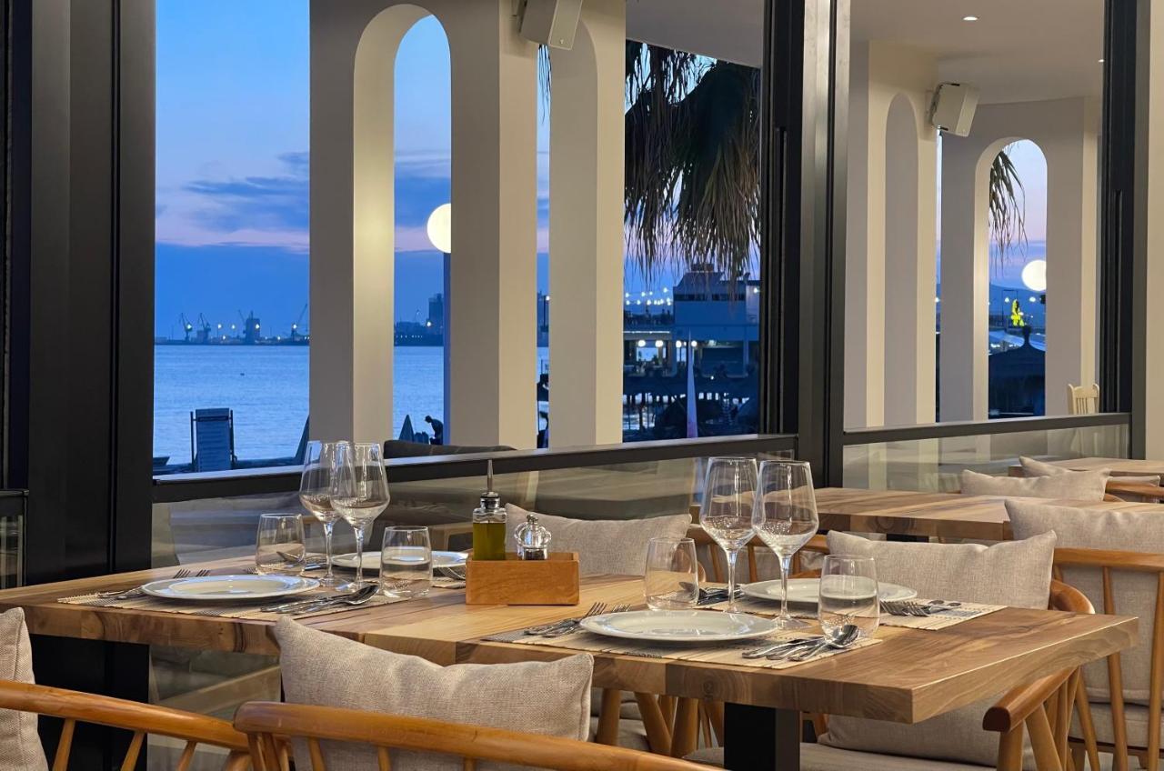 Volmar Hotel Durres Bagian luar foto